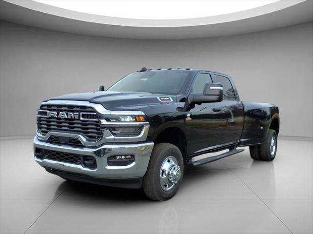 New 2026 Diamond Black Crystal Pearl-Coat Exterior Paint RAM TRADESMAN image 1