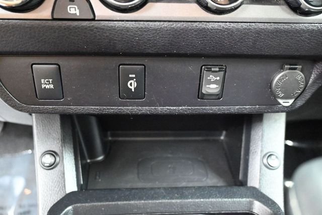 Used 2017 Silver Toyota TRD Off-Road image 32