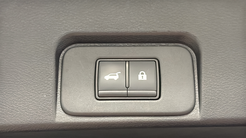 Used 2025 Deep Ocean Blue Pearl Nissan SV image 24