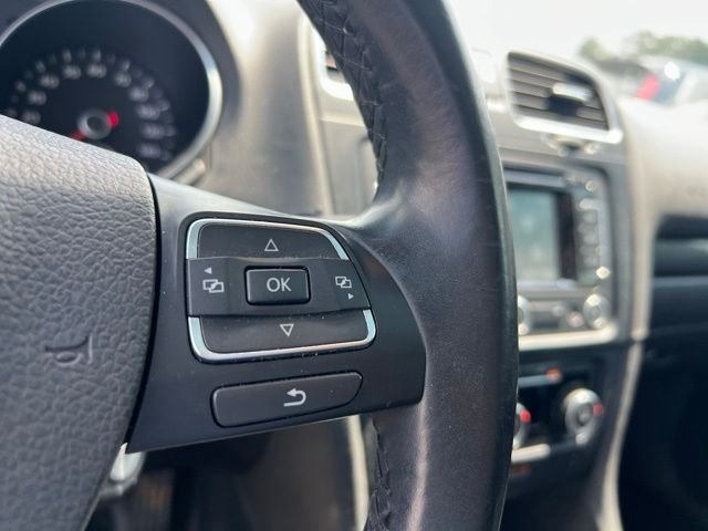 Used 2013 Candy White Volkswagen 2.0L TDI image 17