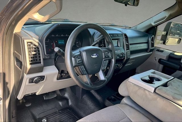 Used 2019 Magnetic Metallic Ford XL image 10