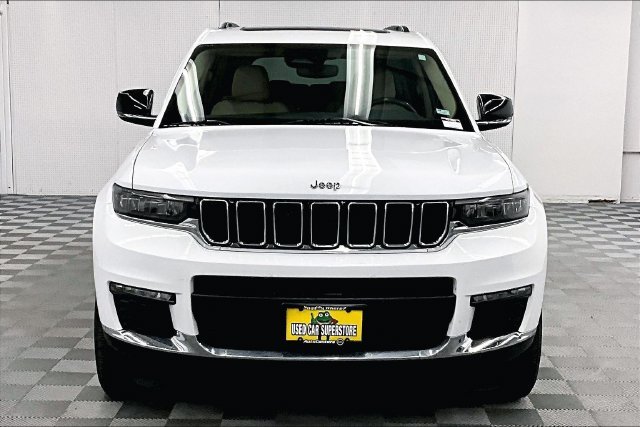 Used 2022 Bright White Clearcoat Jeep Limited image 4