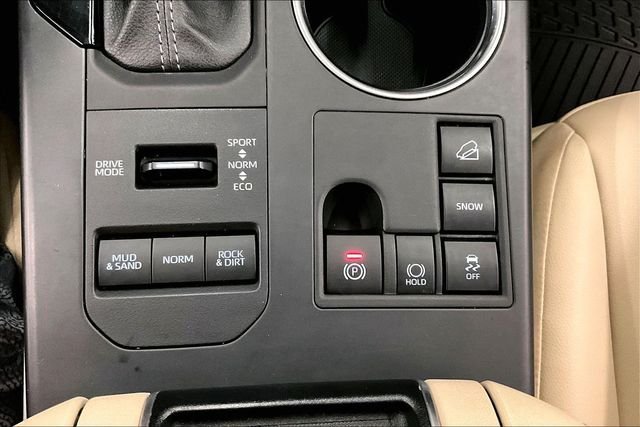 2024 Toyota Highlander XLE - Photo 38