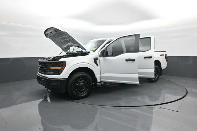 Used 2025 Oxford White Ford XL image 42