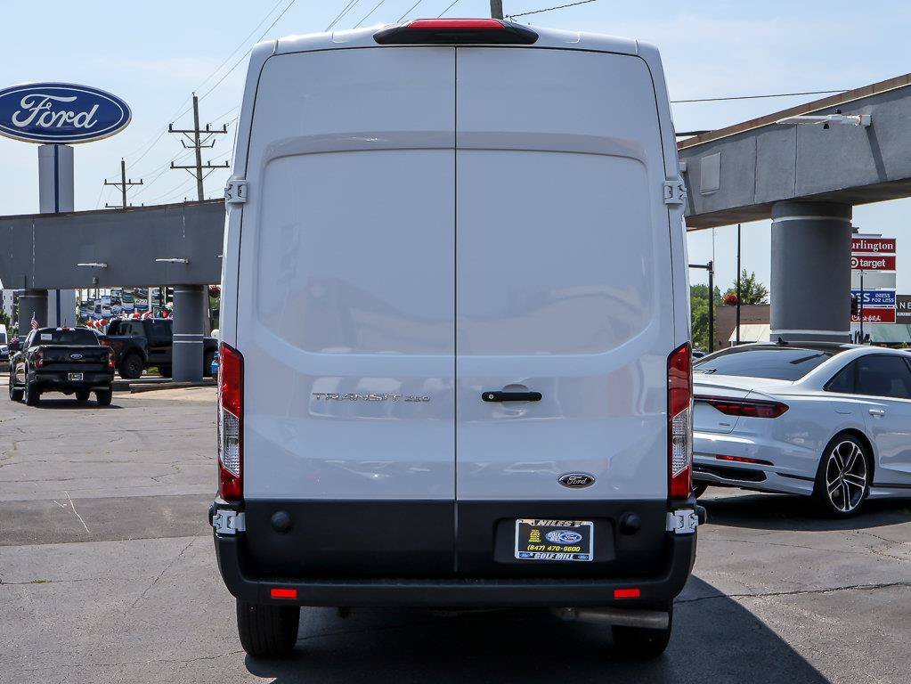 Used 2025 Oxford White Ford Base image 8