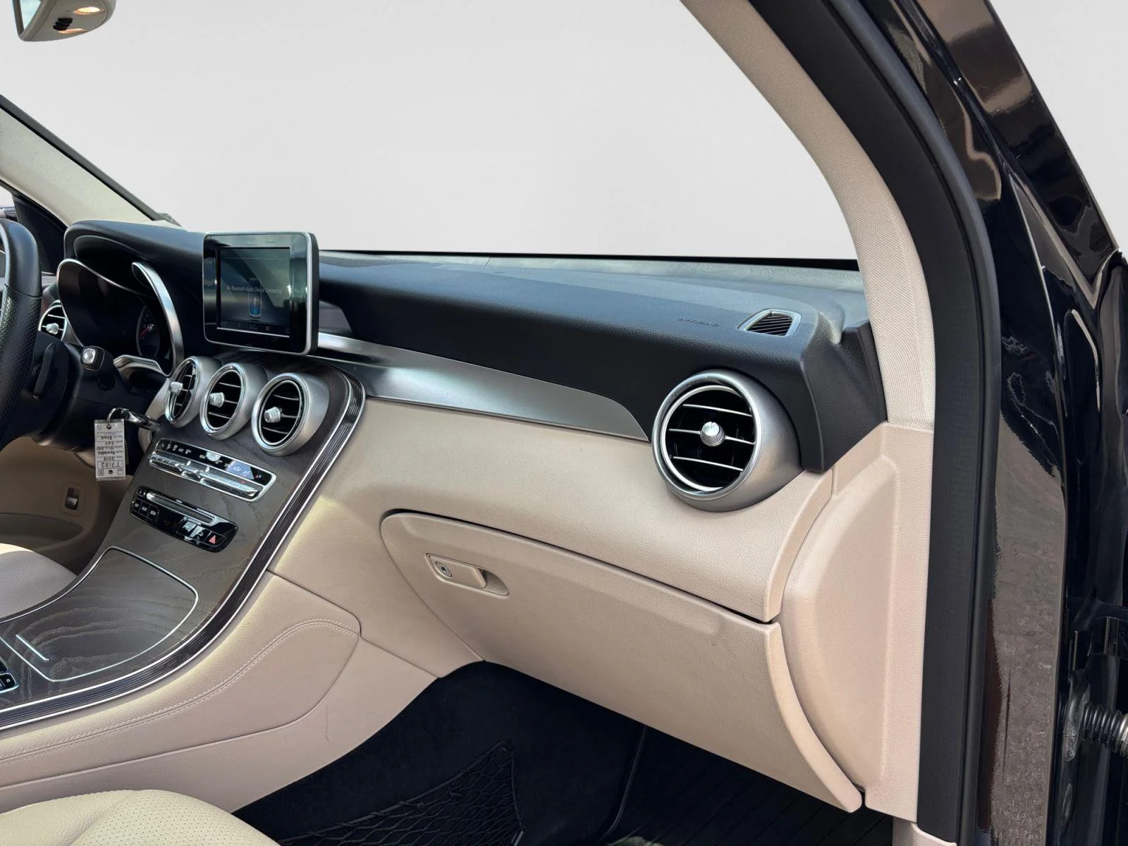 Used 2019 Black Mercedes-Benz GLC 300 image 52