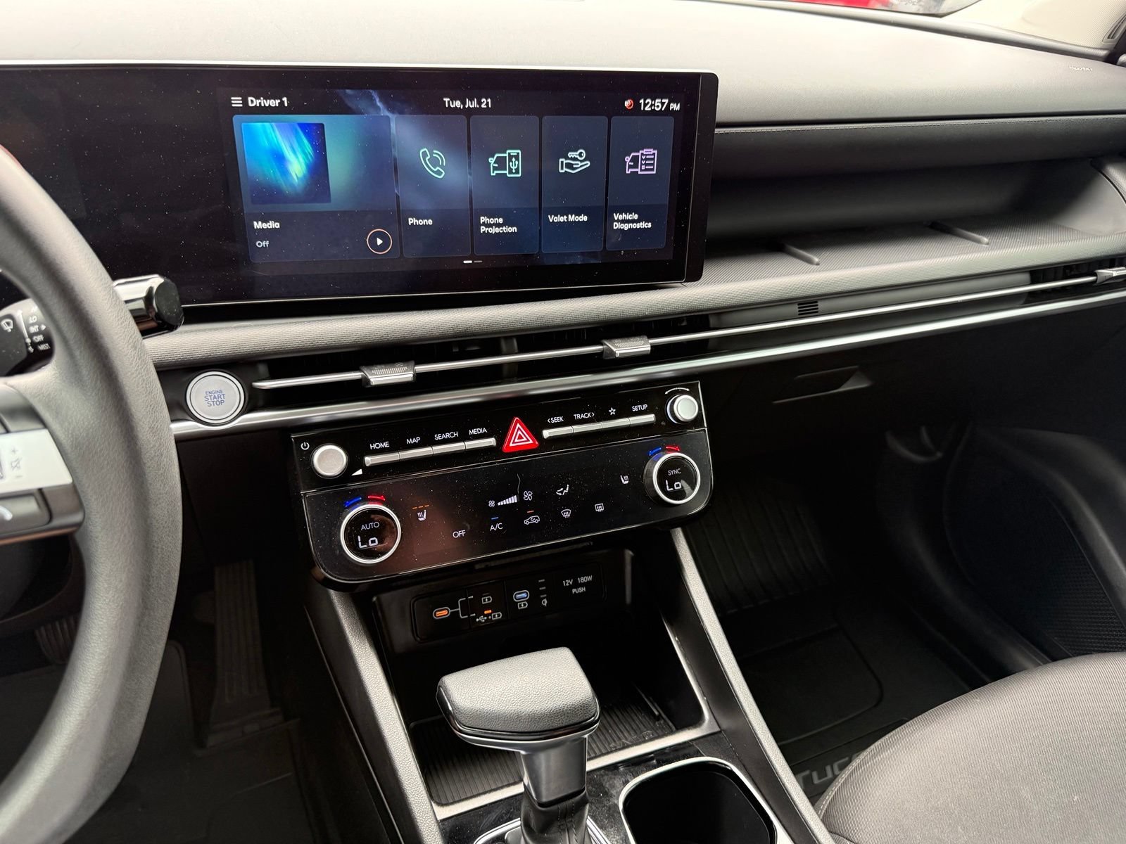 2025 Hyundai Tucson SEL - Photo 20