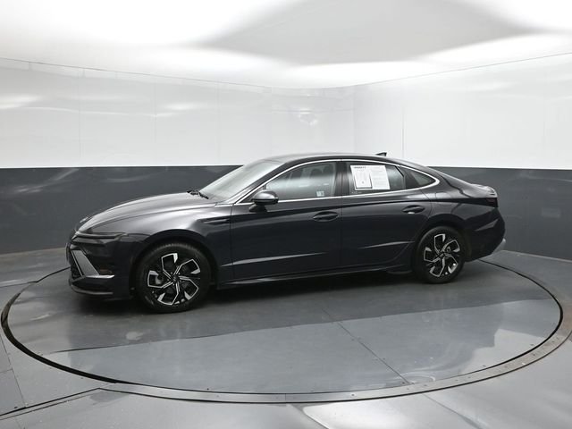 Used 2024 Blue Hyundai SEL image 29