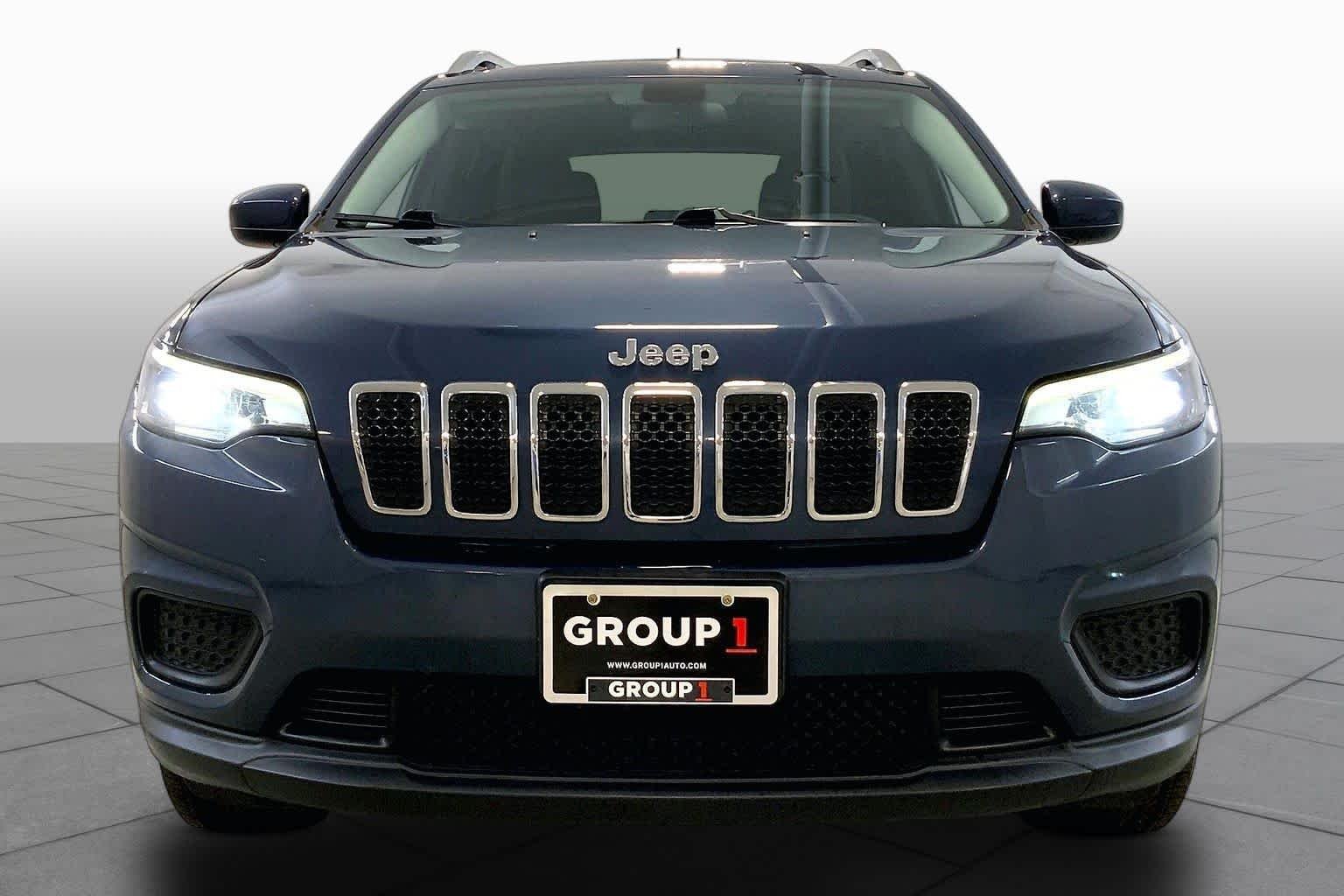 Pre-Owned 2020 Jeep Cherokee Latitude