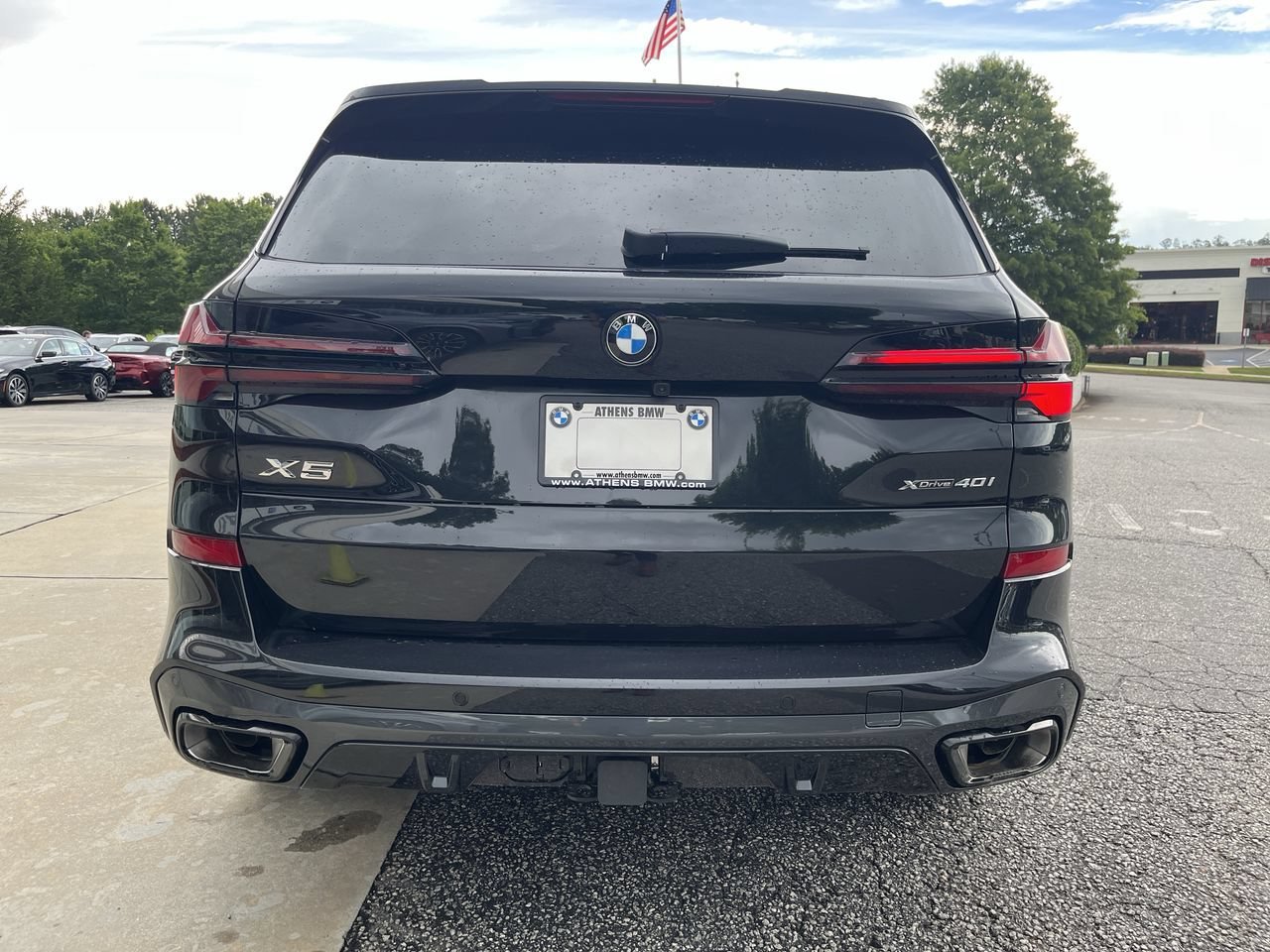 New 2026 Black Sapphire Metallic BMW xDrive40i image 7