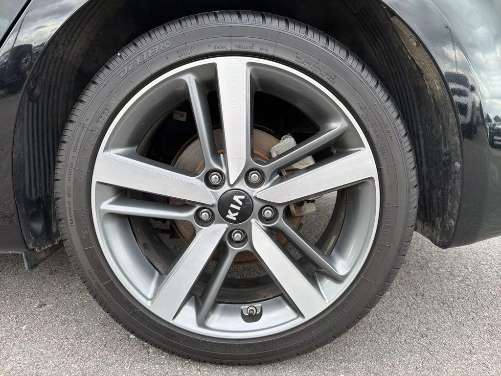 Used 2017 Black Kia EX image 12