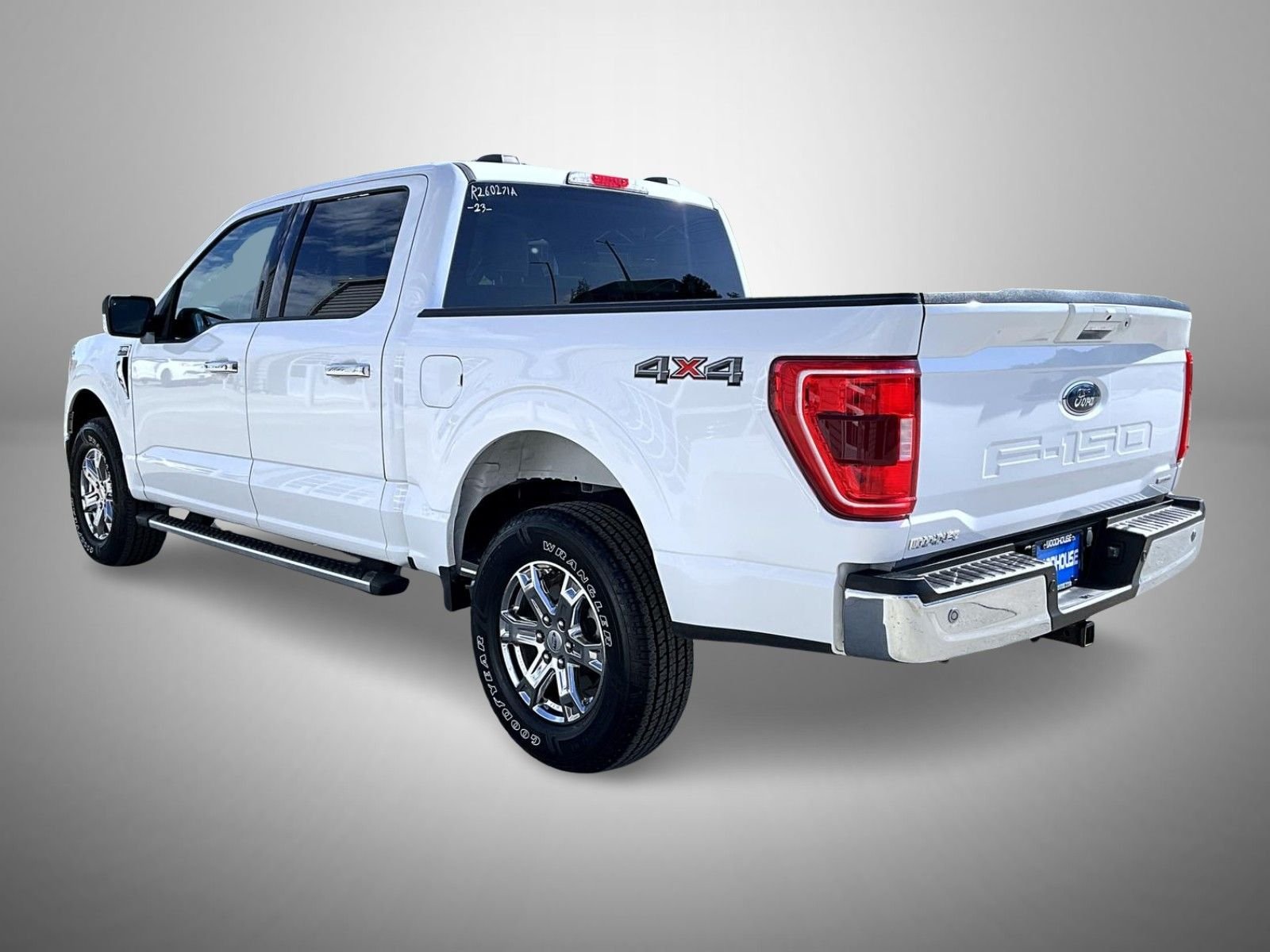 Used 2023 Oxford White Ford XLT image 7
