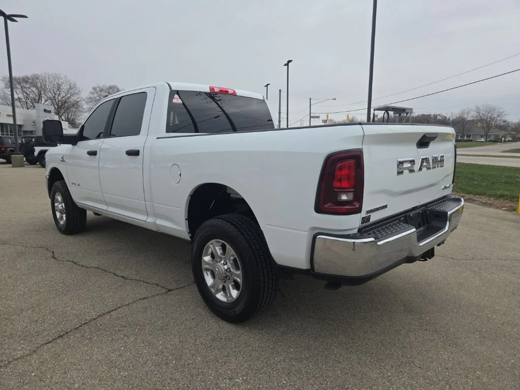Used 2025 White Ram Big Horn image 5