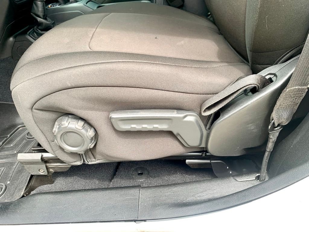 Used 2018 White Jeep Sport image 38