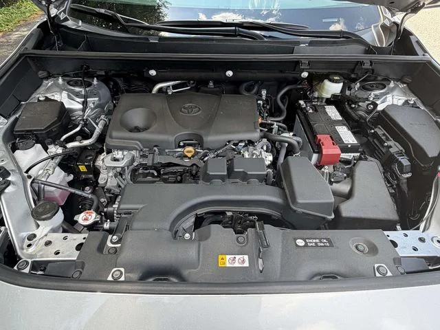 Used 2025 Silver Toyota XLE Premium image 13