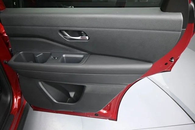 New 2026 Red Nissan SL image 12