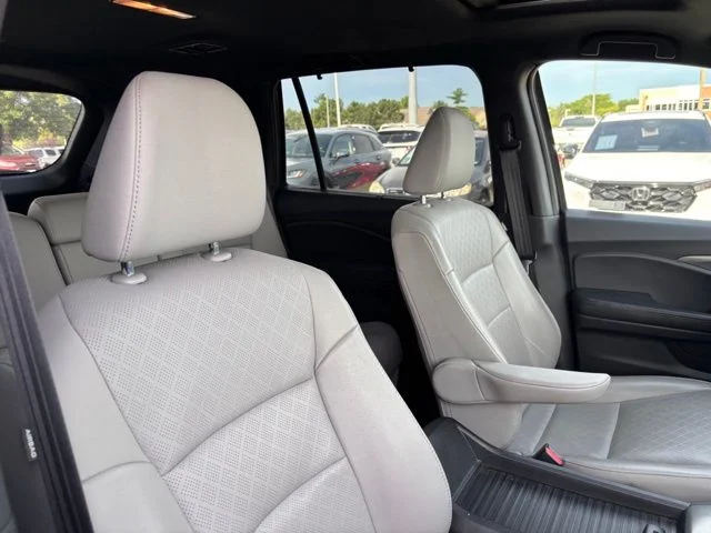 Used 2019 Green Honda EX-L image 26