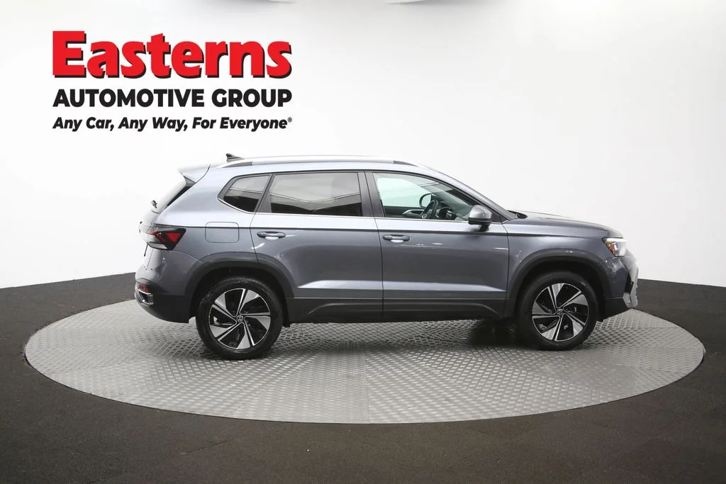Used 2025 Gray Volkswagen 1.5T SE image 42