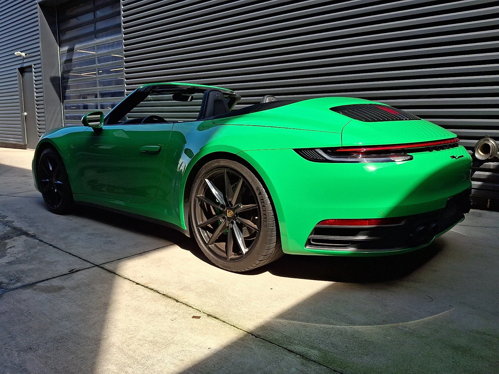 Certified Used 2022 Python Green   3I Porsche Carrera image 3