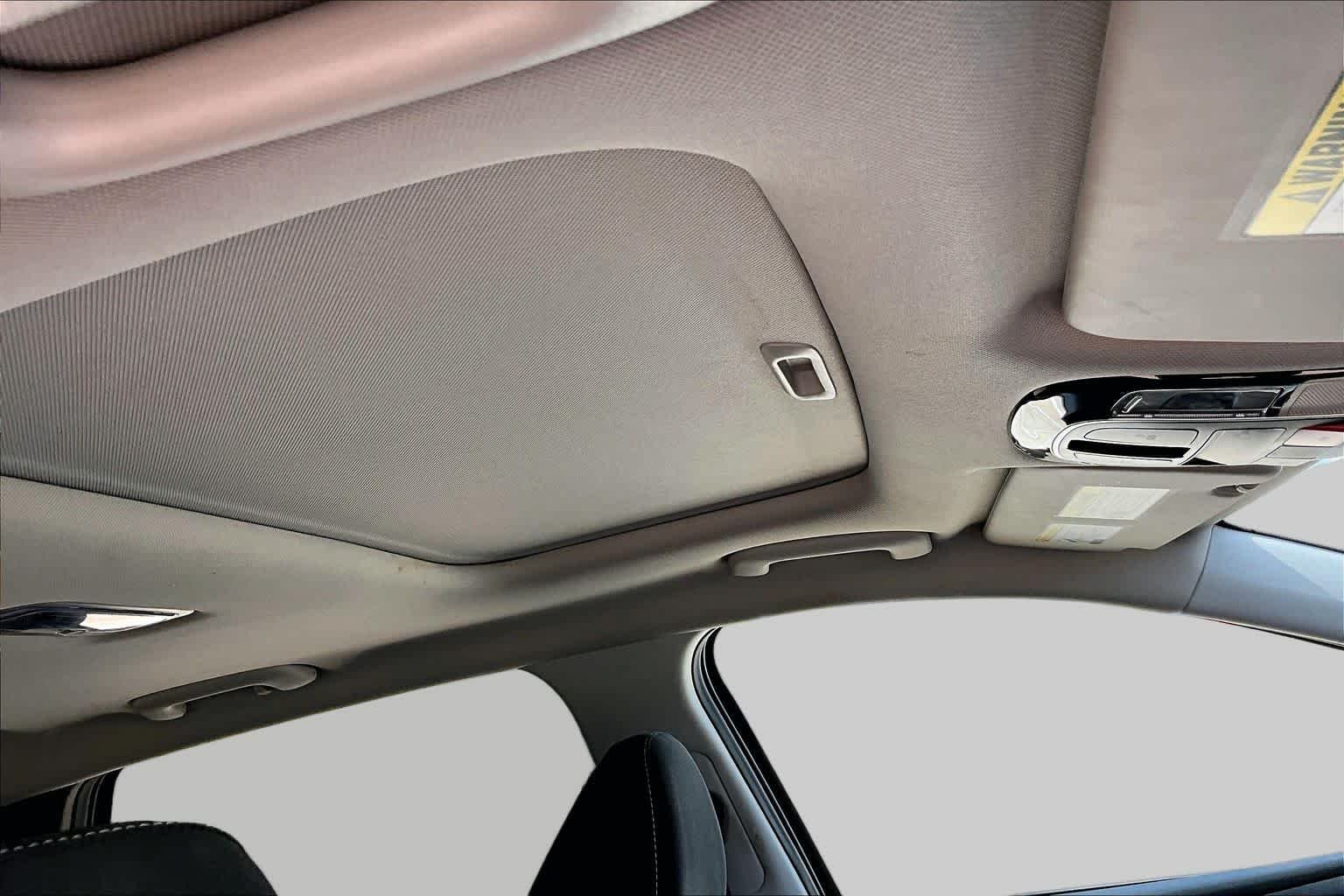 Used 2022 Portofino Gray Hyundai SEL image 14