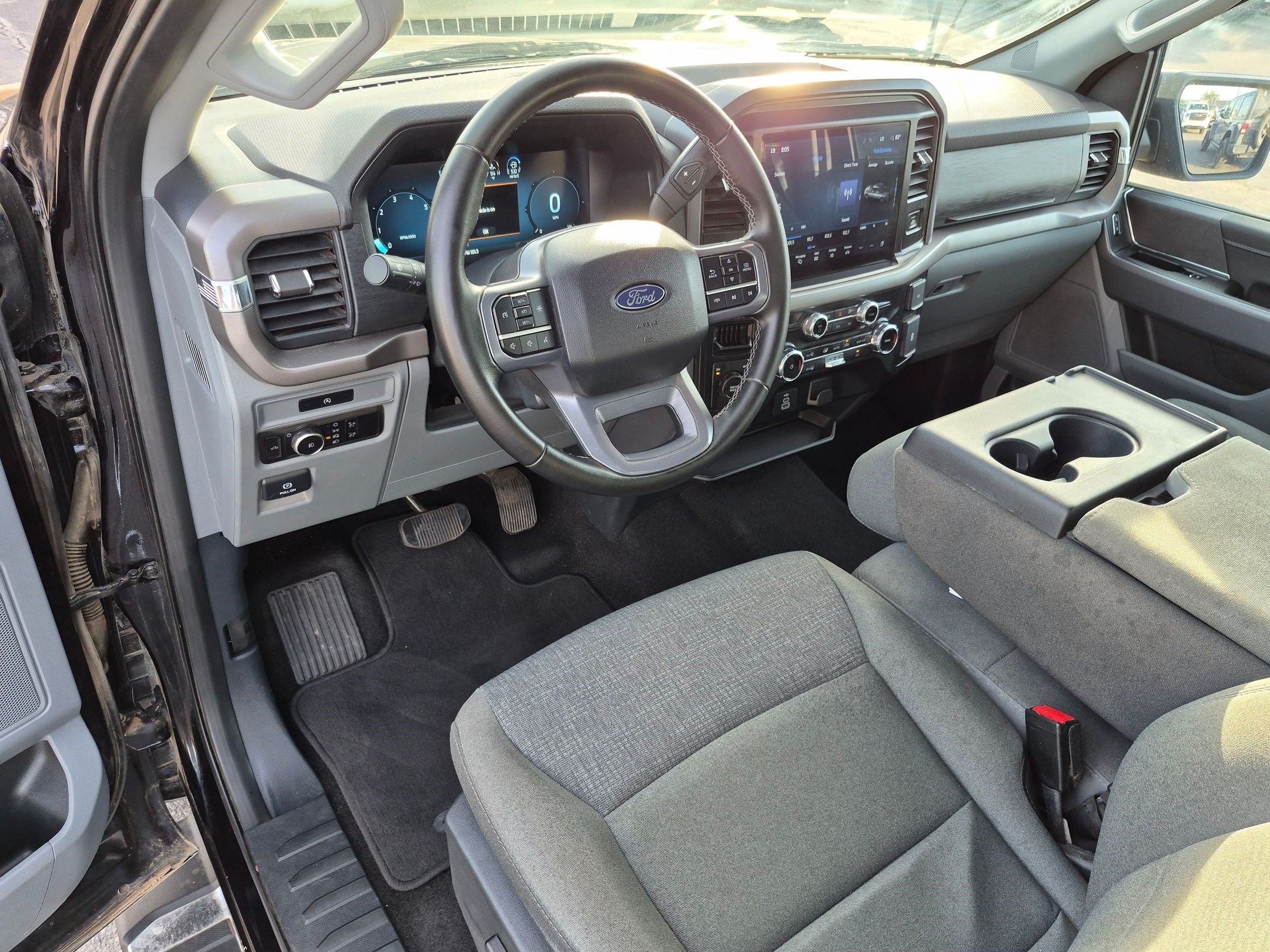 Used 2025 Black Metallic Ford XLT image 14