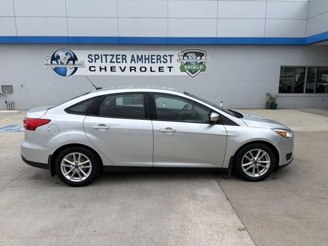 Used 2016 Silver Ford SE image 11