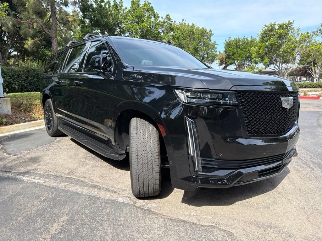 Used 2024 Black Raven Cadillac Sport Platinum image 3