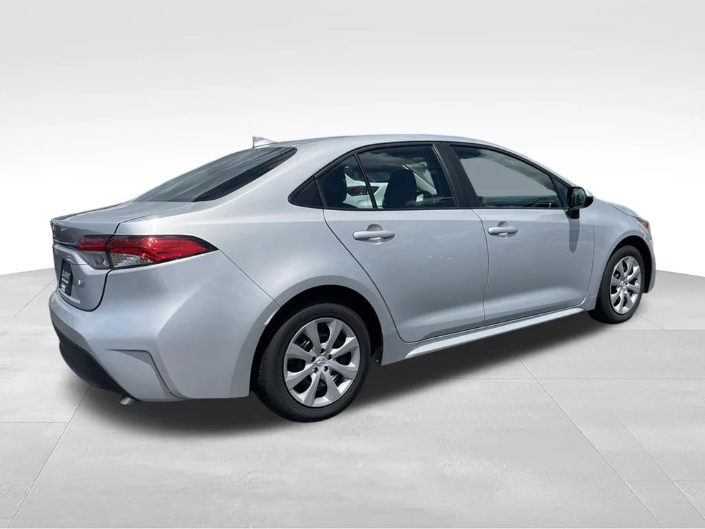 Used 2024 Classic Silver Metallic Toyota LE image 3