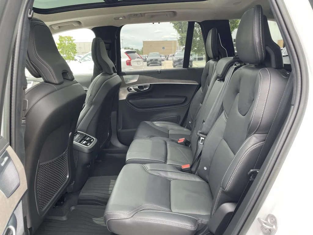 Certified Used 2023 Crystal White Volvo Ultimate image 3