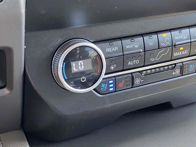 Used 2020 Star White Ford XLT image 28