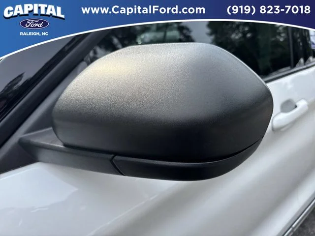 Used 2023 White Ford XLT image 12