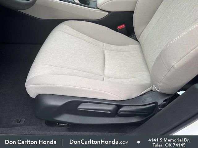 New 2026 Platinum White Pearl Honda LX image 12