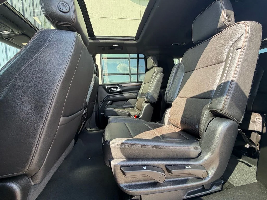 Used 2023 Gray Chevrolet High Country image 22