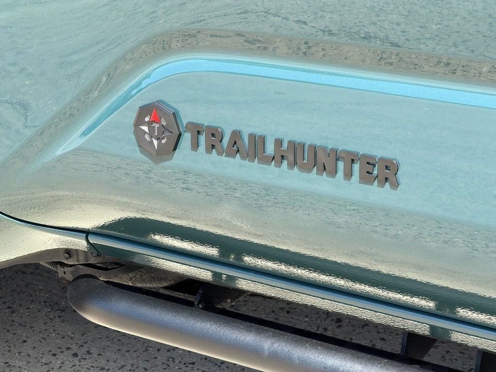 Used 2025 Everest Toyota Hybrid Trailhunter image 13