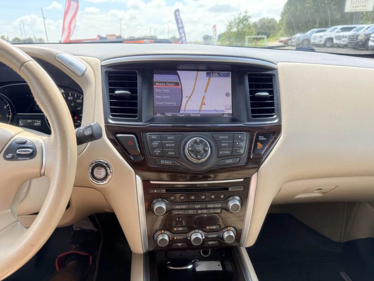 Used 2014 Tan Nissan SL 4dr SUV image 13
