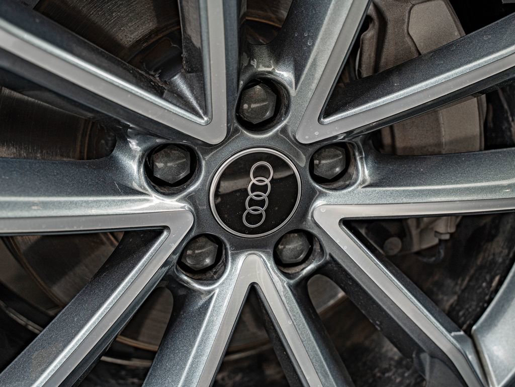 Used 2024 Pearl Audi 45 S line Premium image 12
