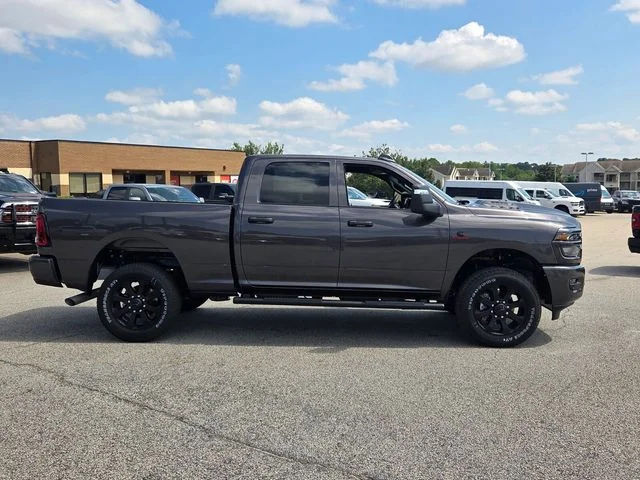 New 2027 Granite Crystal Metallic Clearcoat RAM  image 14