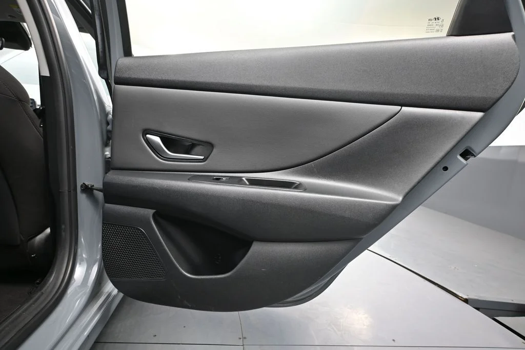 Used 2021 Gray Hyundai SEL image 39