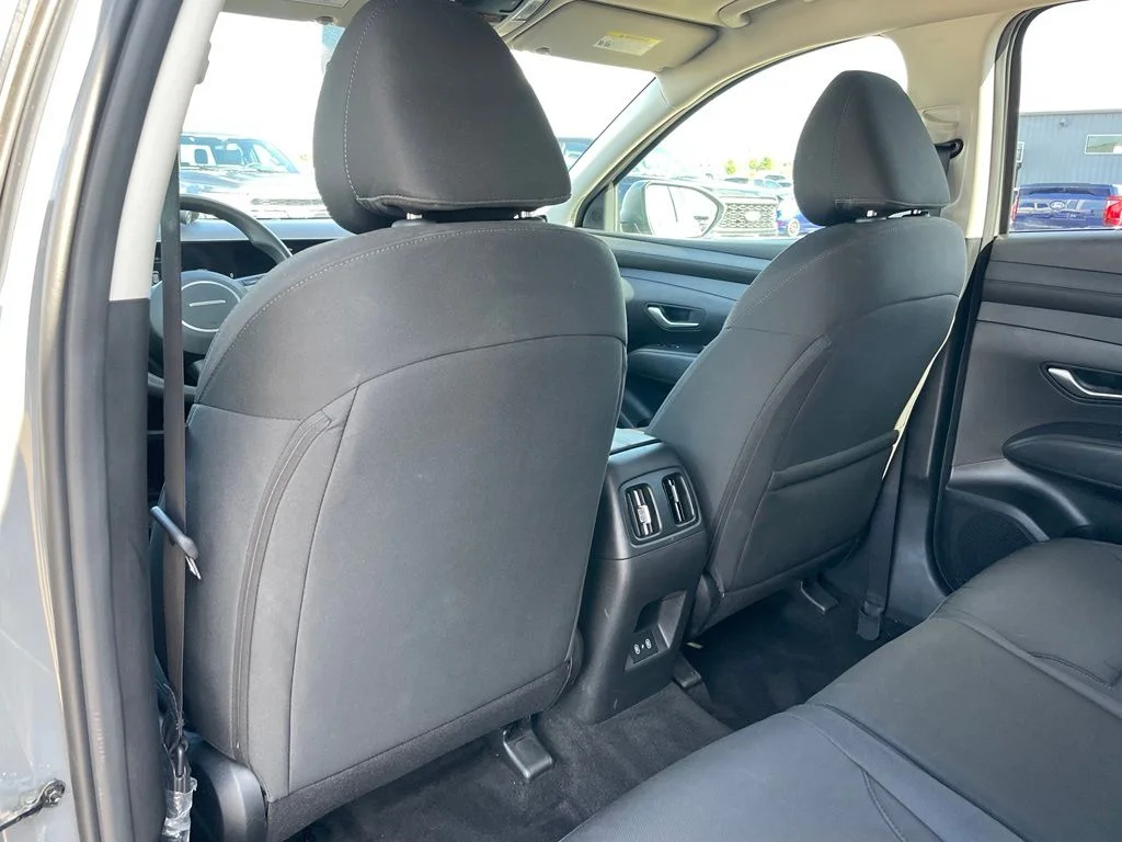 Used 2025 Hampton Gray Hyundai SEL image 44