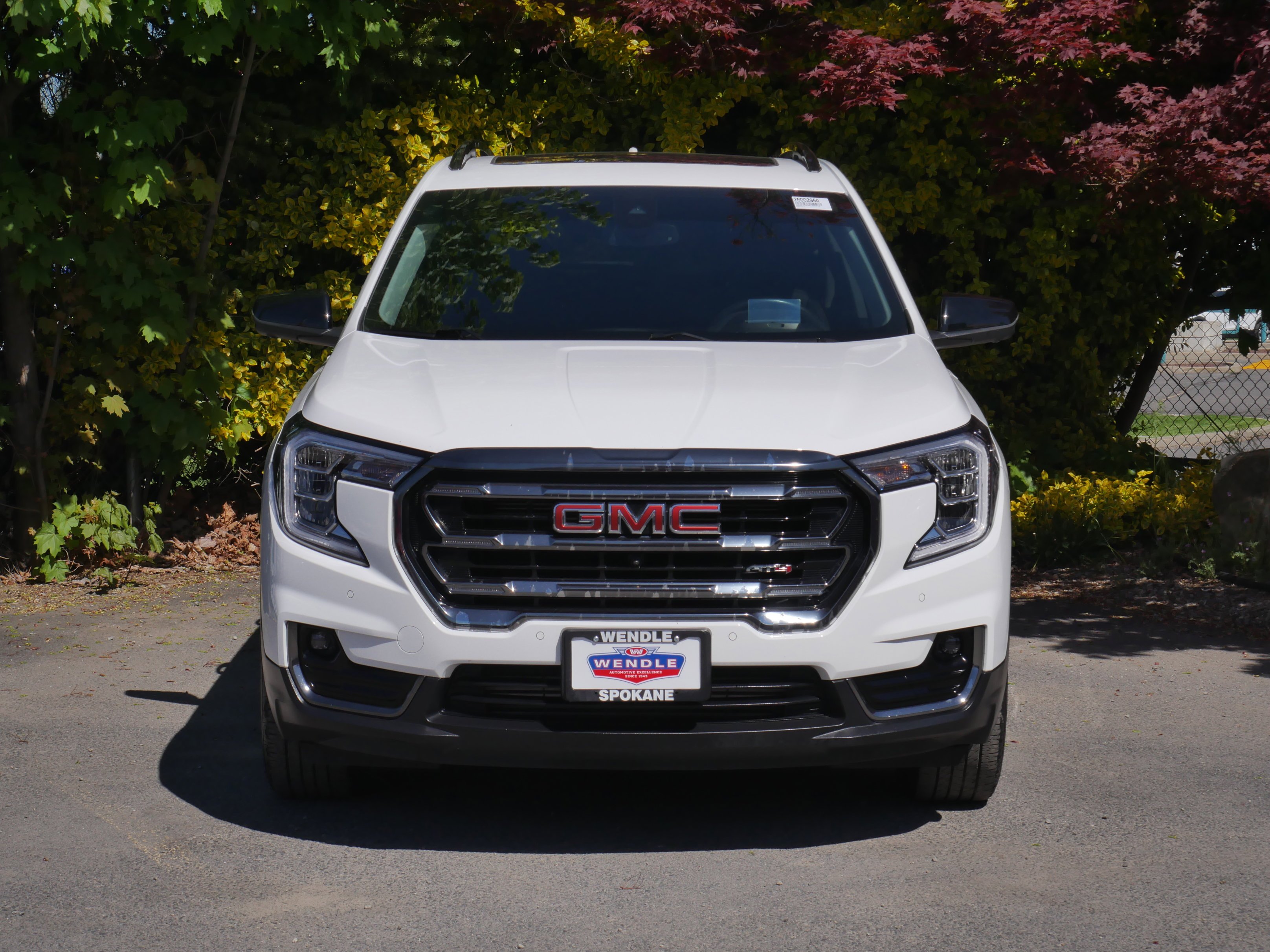 Used 2024 Summit White GMC AT4 image 22