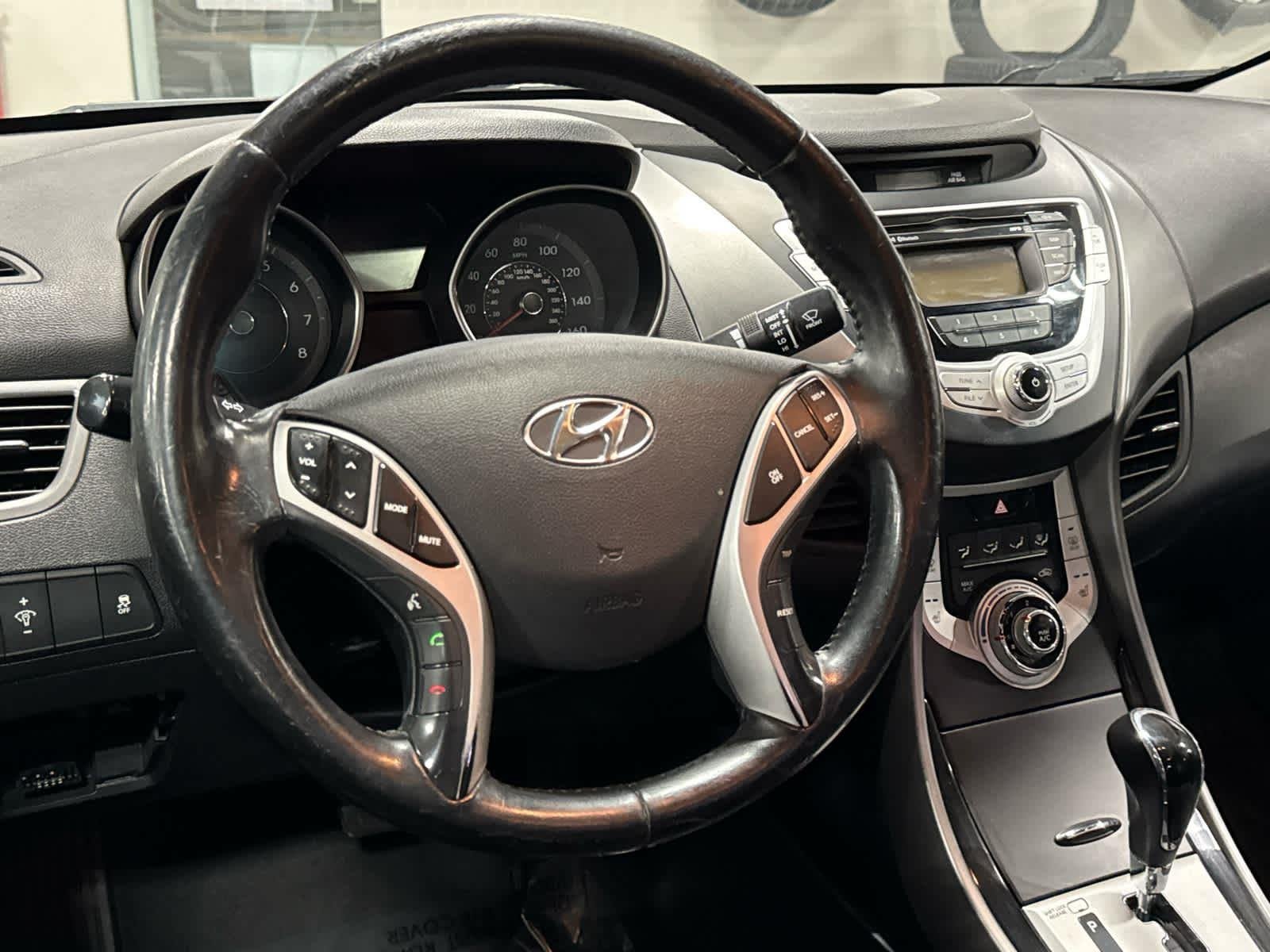 2013 Hyundai Elantra Limited - Photo 23