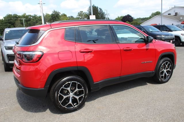 Used 2024 Red Jeep Latitude image 28