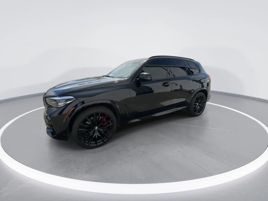Used 2021 Black BMW xDrive40i image 4