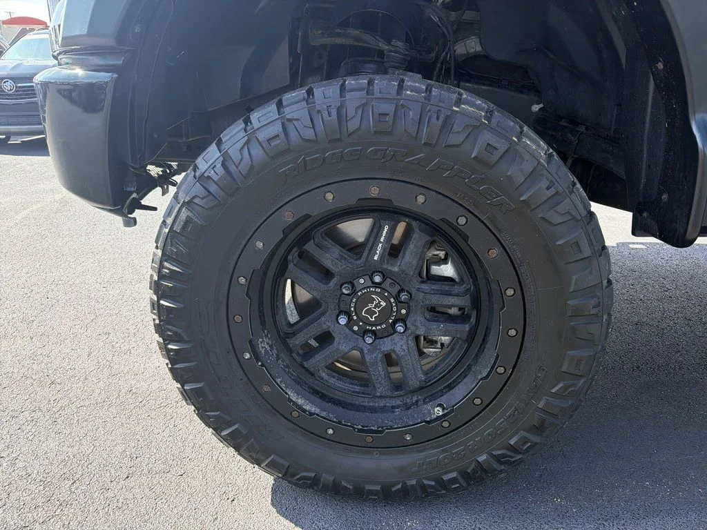 Used 2017 Black Ford XLT image 16