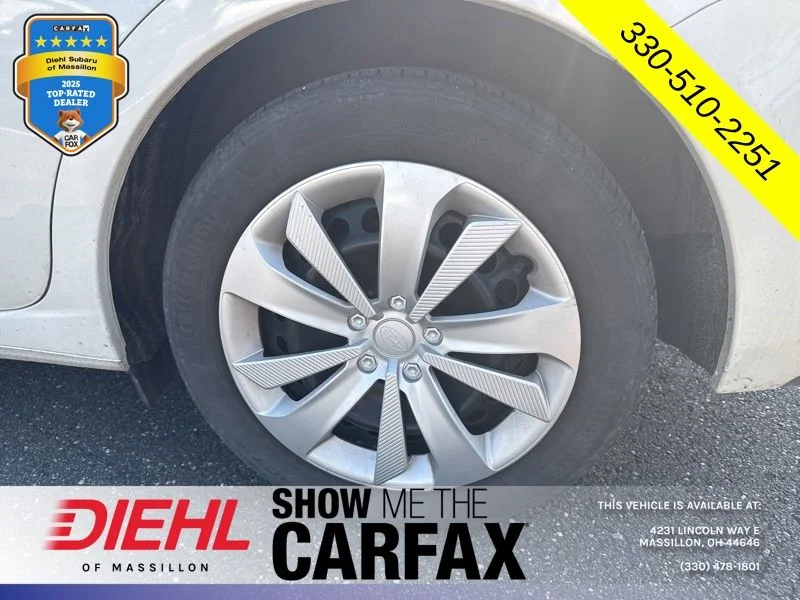 Used 2020 White Subaru Base image 10