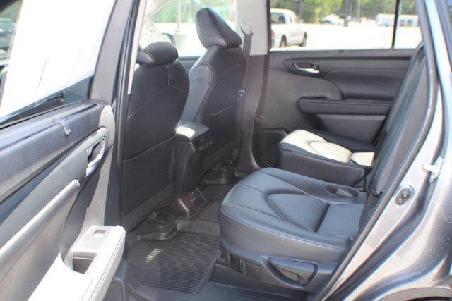 Certified Used 2024 MAGNETIC GRAY MET. Toyota  image 16