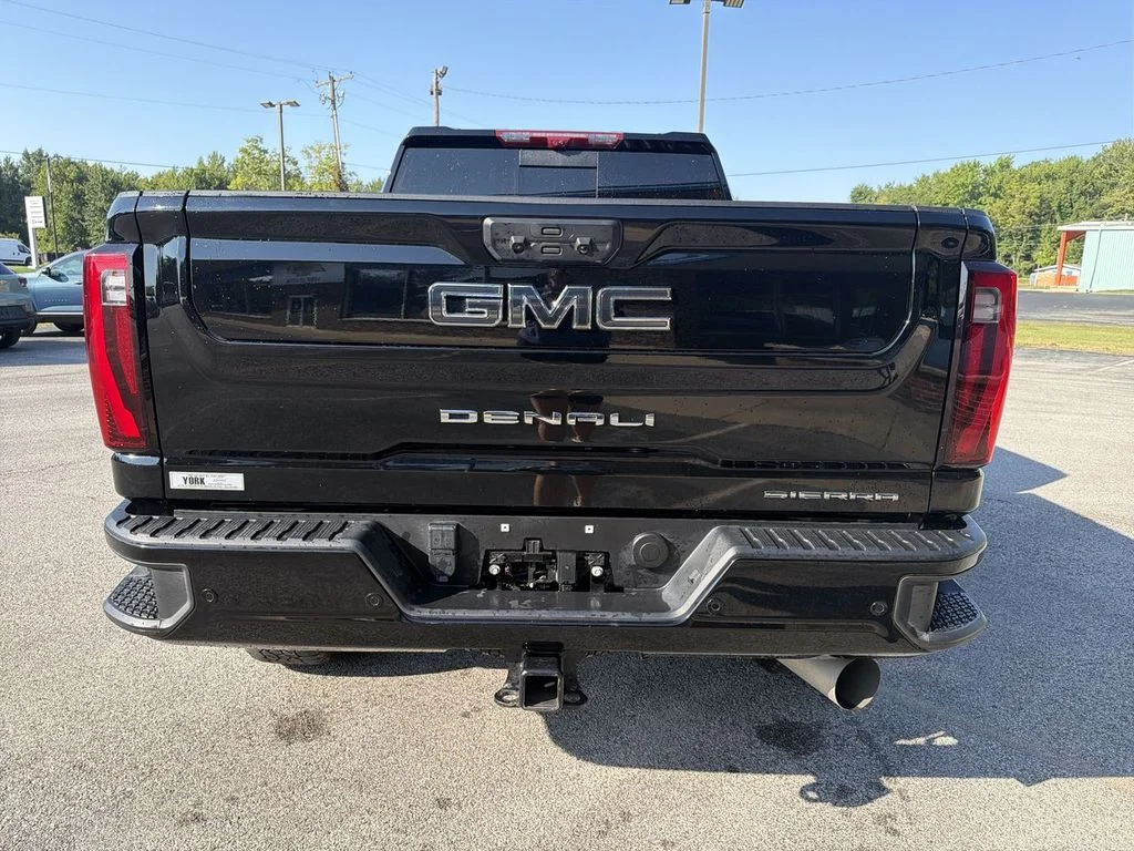 Used 2024 Black GMC Denali Ultimate image 32