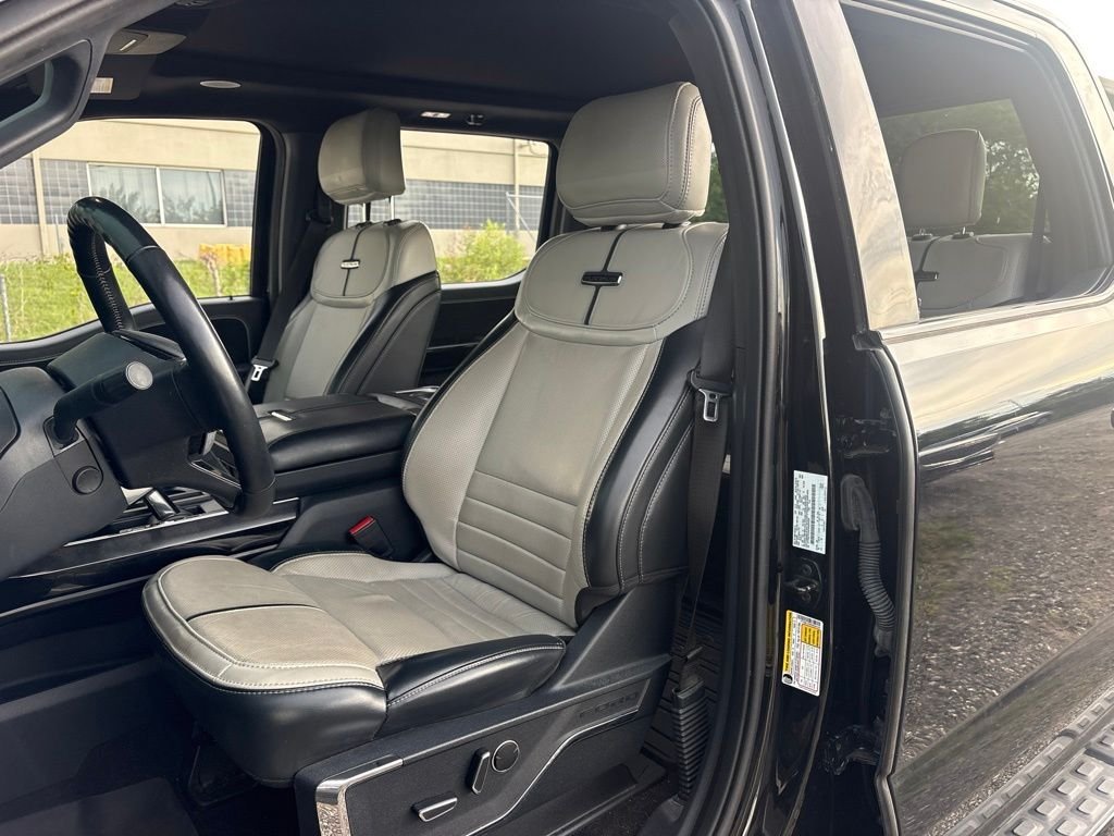 Used 2023 Black Ford Platinum image 9