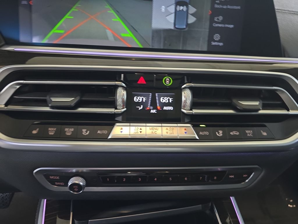 Used 2020 Dark Graphite Metallic BMW sDrive40i image 25