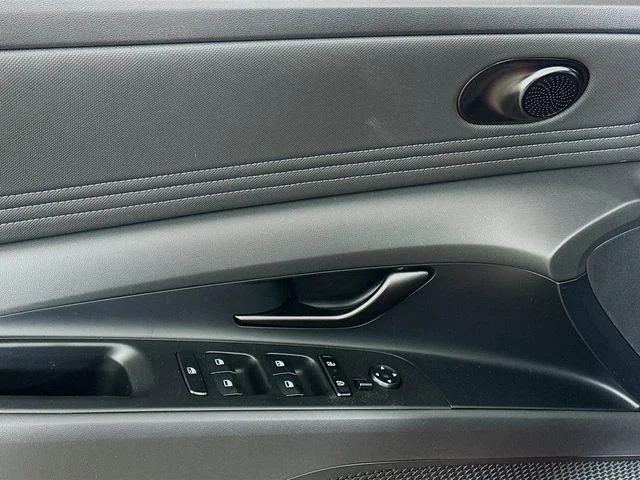 New 2026 Hyundai ELANTRA SEL Sport